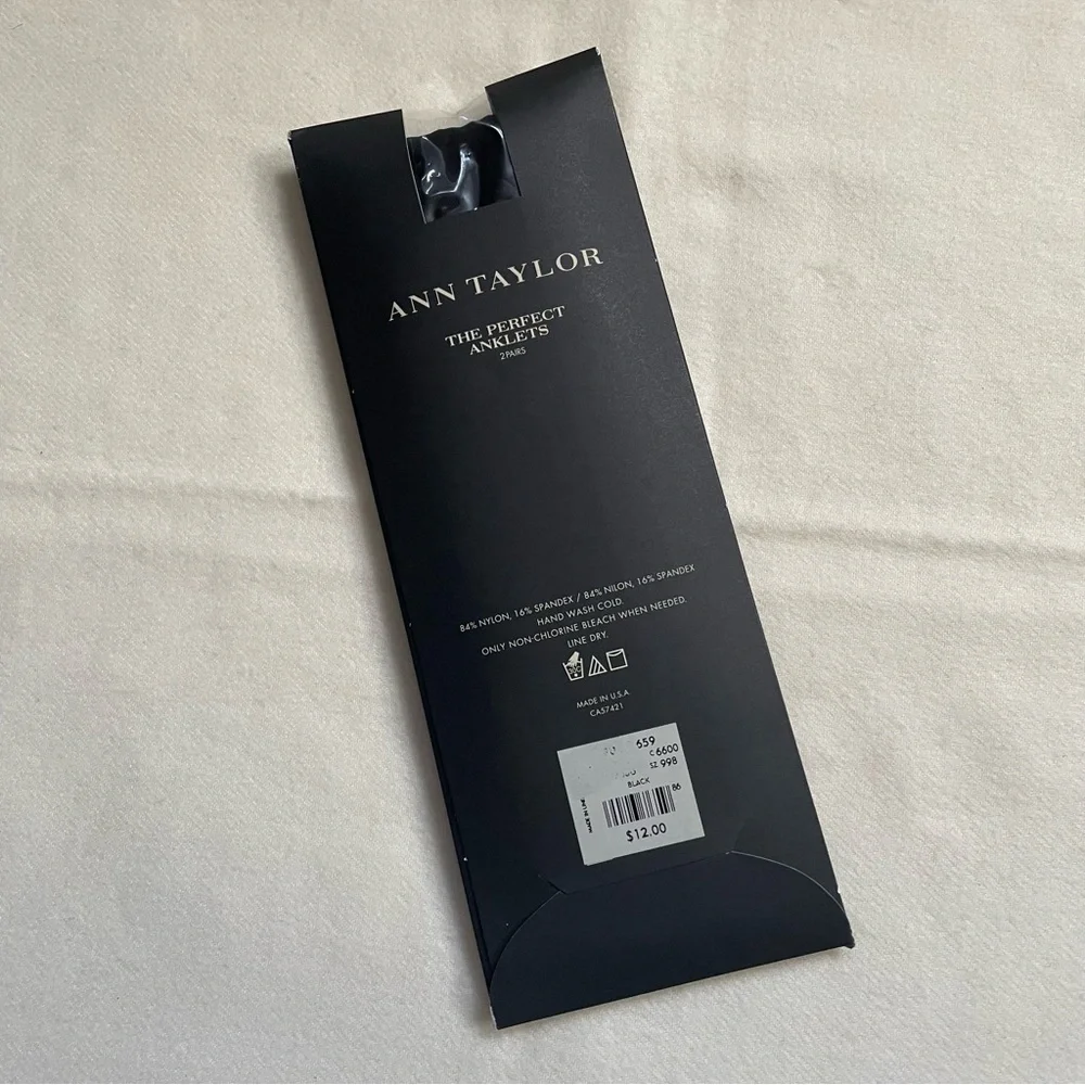 🖤 Ann Taylor Vintage “The Perfect Anklets” Sheer Black Socks